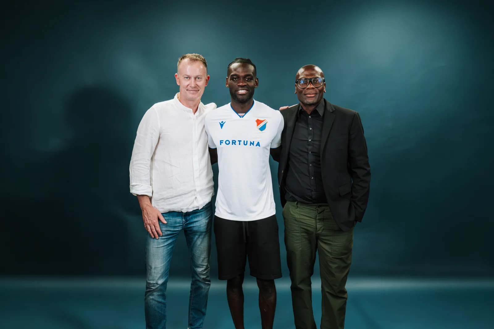 Roan Nogha — signature officielle au FC Baník Ostrava