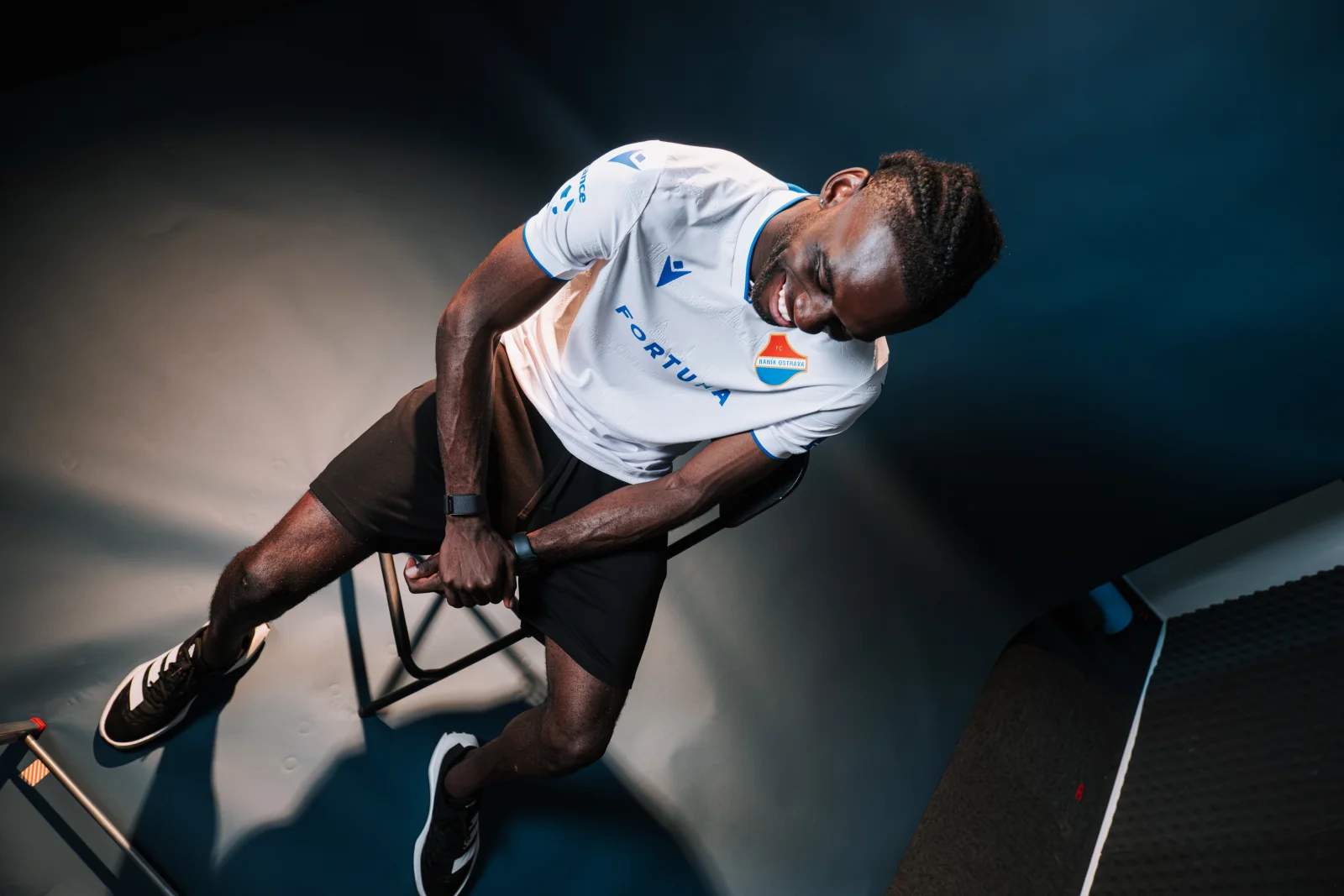 Roan Nogha en maillot du FC Baník Ostrava